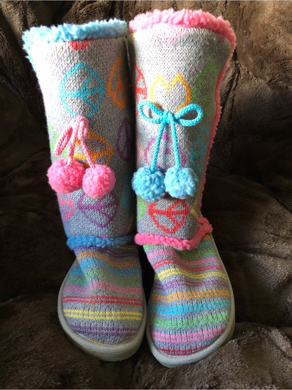 Little Miss Matched Cozy Knit Boot Socks with Pom-Pom Accents new cond Size 8/9